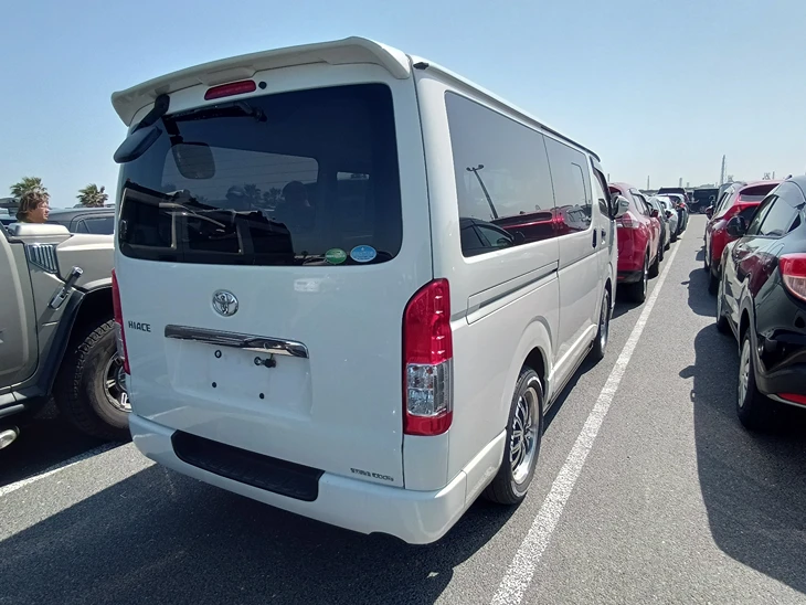 2018 Toyota HIACE VAN